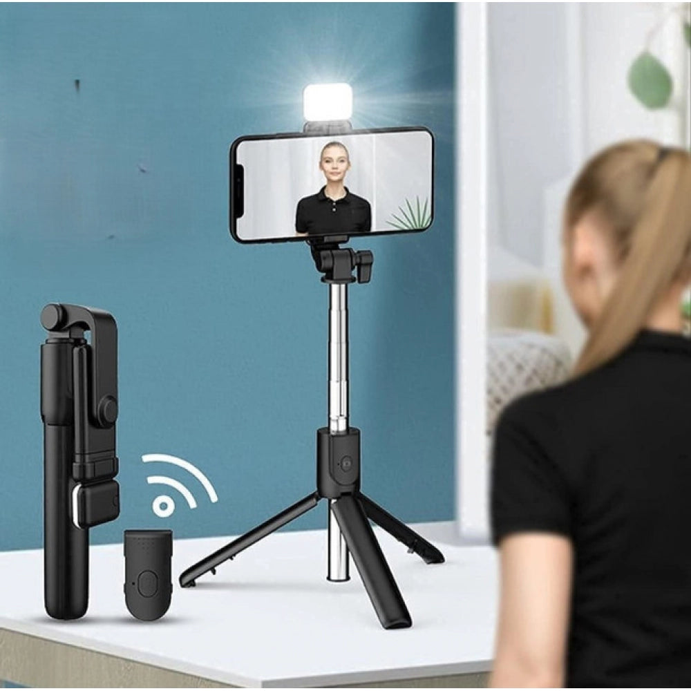 Pack of 2 Selfie Stick R1s (Multicolor)